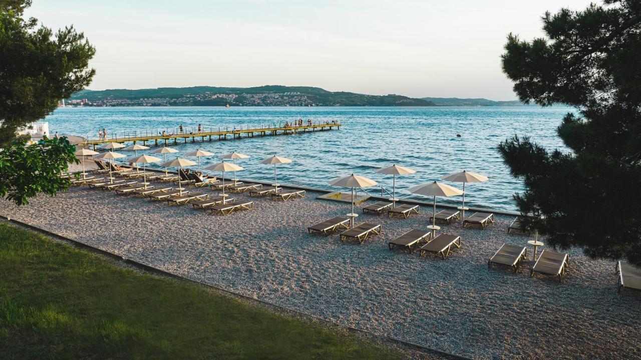 Adria Apartments - Hotel & Resort Adria 안카란 외부 사진