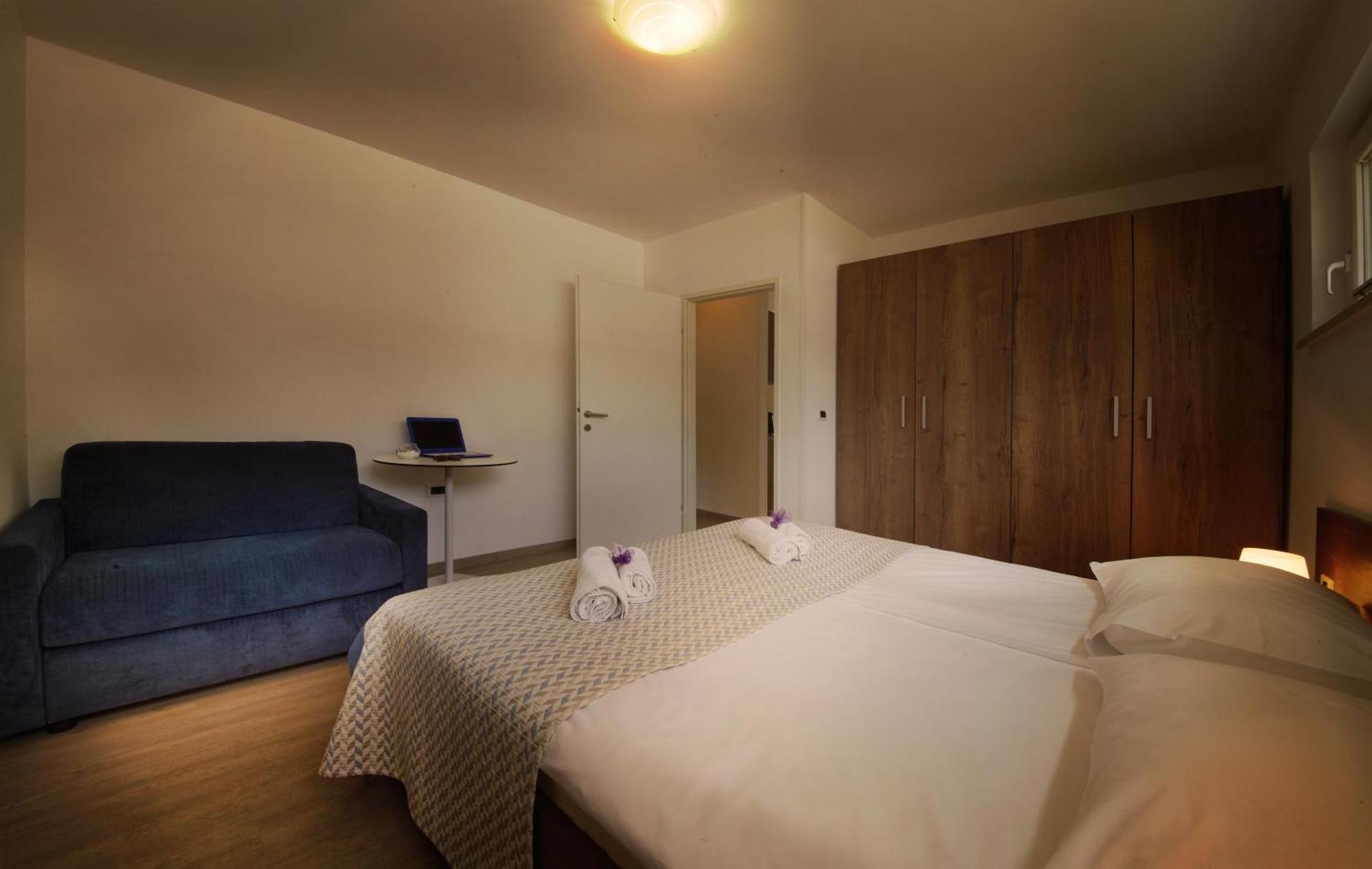 Adria Apartments - Hotel & Resort Adria 안카란 외부 사진