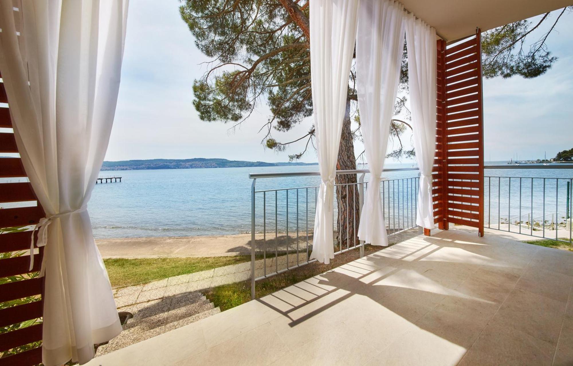 Adria Apartments - Hotel & Resort Adria 안카란 외부 사진